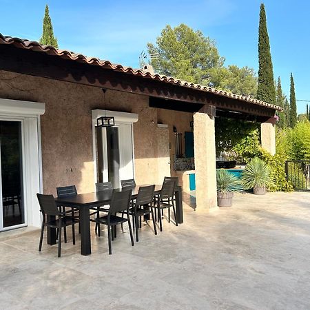 Villa De Charme En Campagne Avec Piscine Privee Et Nature Luxuriante เลอโบสเซต์ ภายนอก รูปภาพ