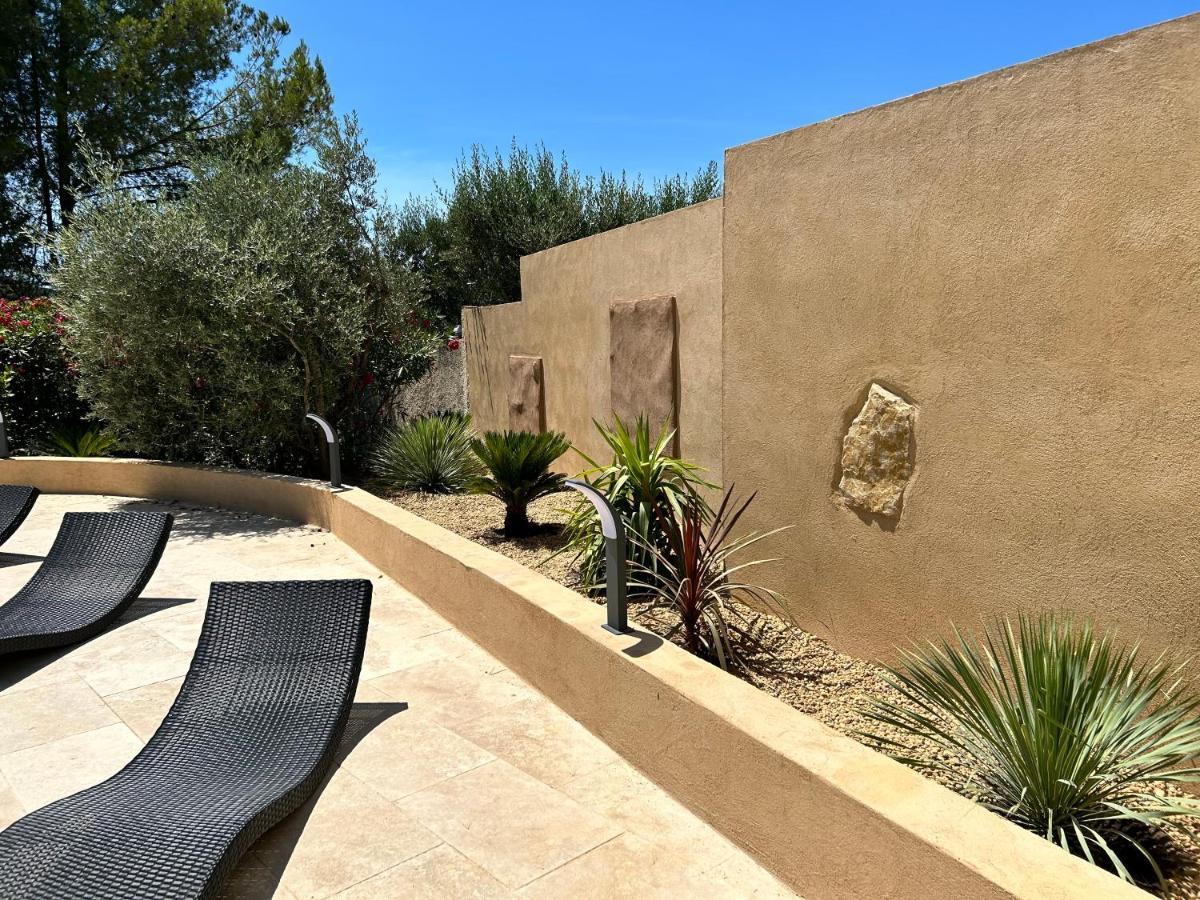 Villa De Charme En Campagne Avec Piscine Privee Et Nature Luxuriante เลอโบสเซต์ ภายนอก รูปภาพ