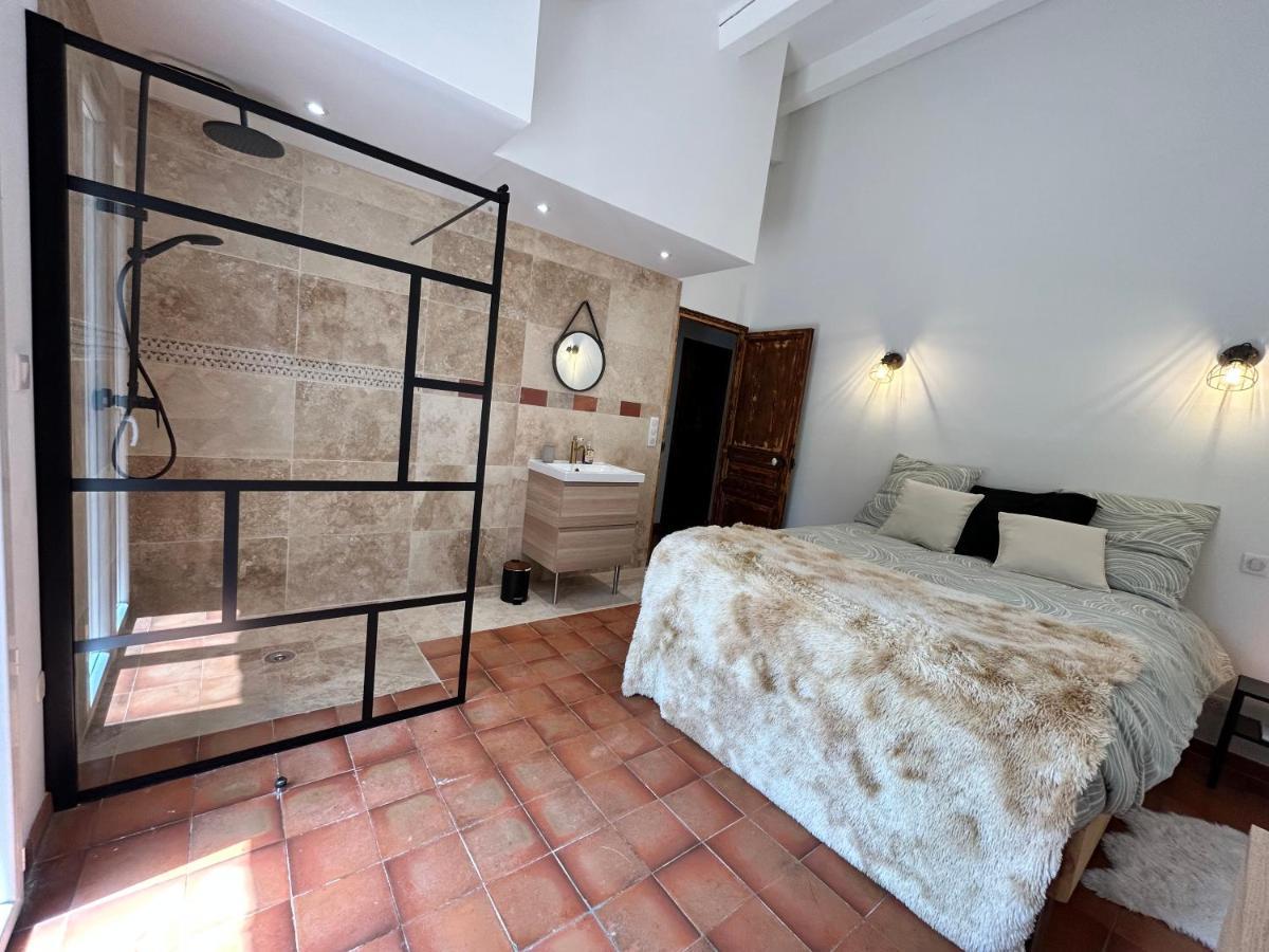 Villa De Charme En Campagne Avec Piscine Privee Et Nature Luxuriante เลอโบสเซต์ ภายนอก รูปภาพ